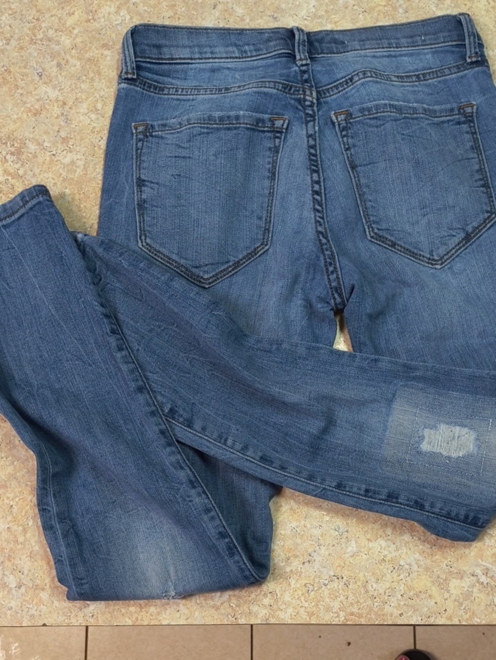 Banana Republic Women's Dark Blue Skinny Jeans Distressed Sz 24 Petite GUC.